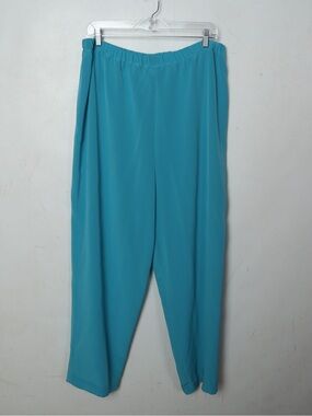 Straight Leg Women’s Pants in Teal